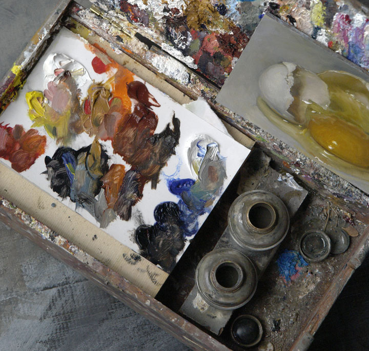 Palette and paints in a cigar box easel